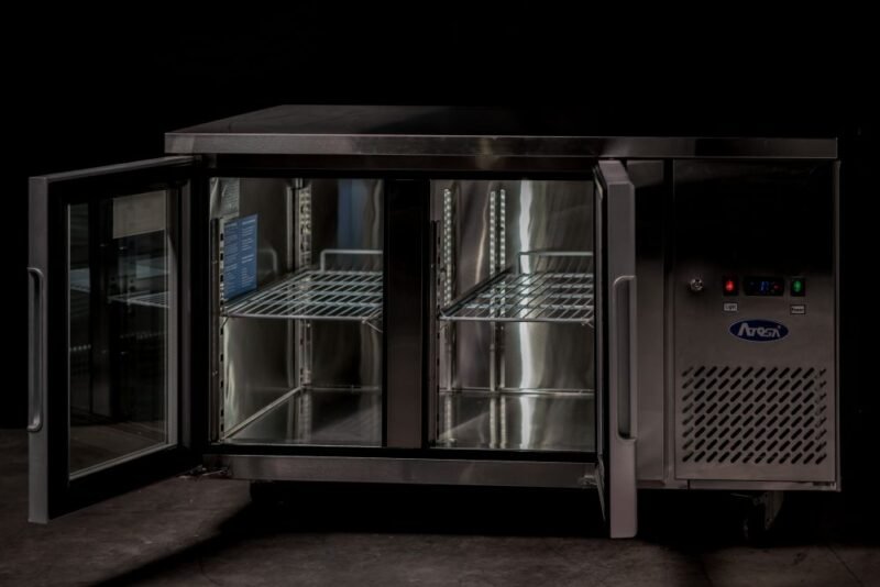 Heladera Mostrador Exhibidora Bajo Mesada 2 Puertas 136 cm - EPF3721 - Imagen 6